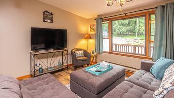 House (3 Bedrooms) | Property amenity