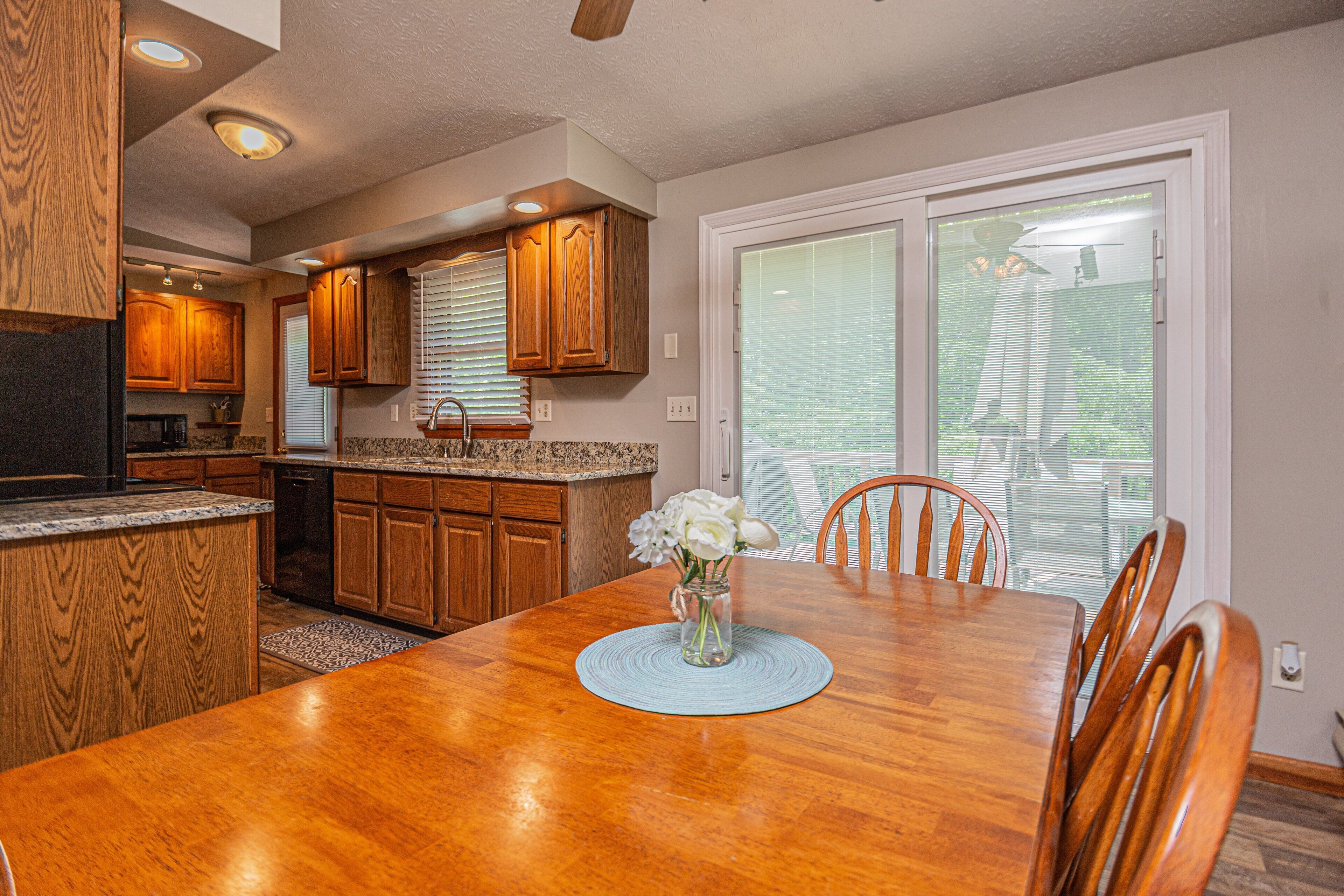 House (3 Bedrooms) | Property amenity