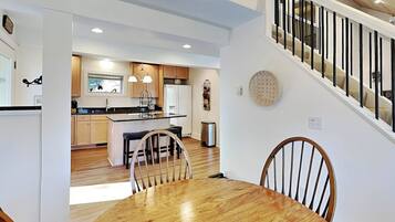 House (4 Bedrooms) | Property amenity