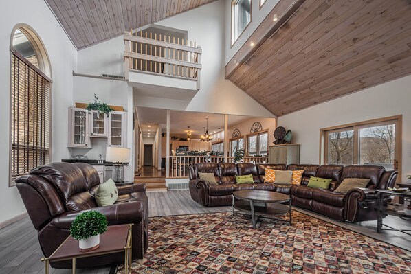 House (5 Bedrooms) | Property amenity