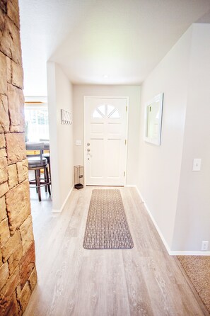 Interior - Newly renovated, near the U of O and Hayward field . Garage space available. (Eugene)