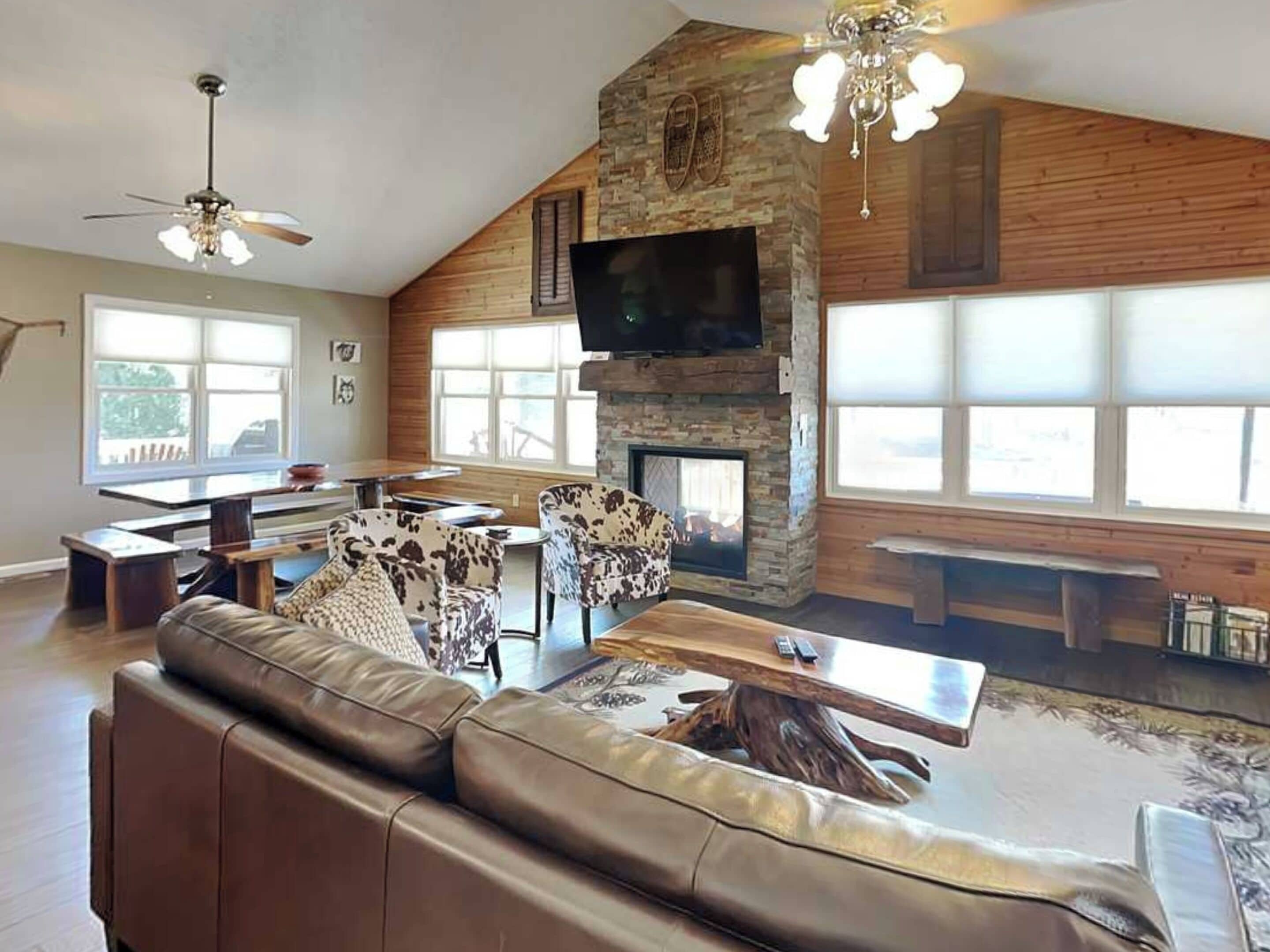 House (5 Bedrooms) | Front of property