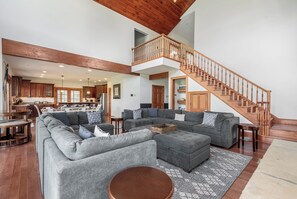 House (5 Bedrooms) | Property amenity