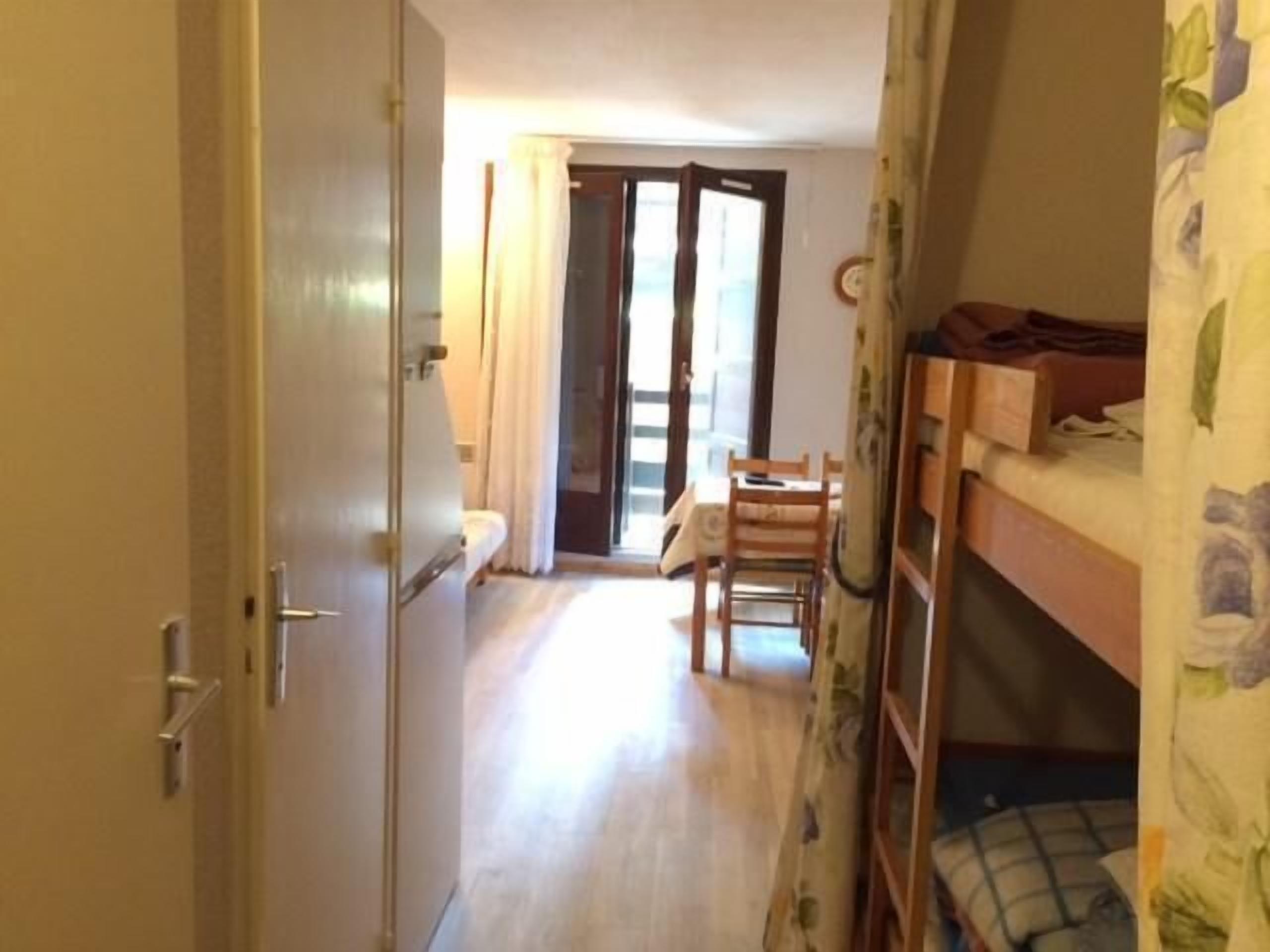 50m from ski slopes, 1st floor, tv, ski locker, 26m², Risoul