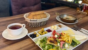 Restaurant - 10 Numara Gold Suit (Erzincan)
