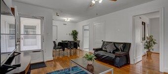  Duke East Campus 1BR Downtown Walking Distance