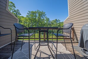 Studio (3 Bedrooms) | Property amenity