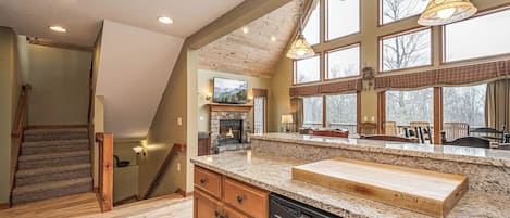 House (4 Bedrooms) | Property amenity