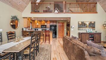 House (4 Bedrooms) | Property amenity