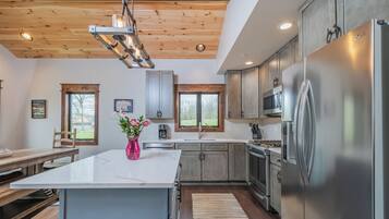 House (5 Bedrooms) | Property amenity