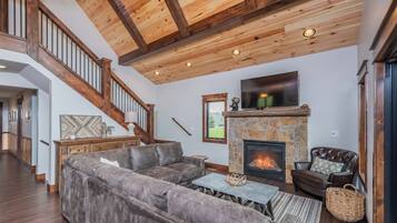 House (5 Bedrooms) | Property amenity