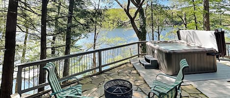 House (5 Bedrooms) | Property amenity