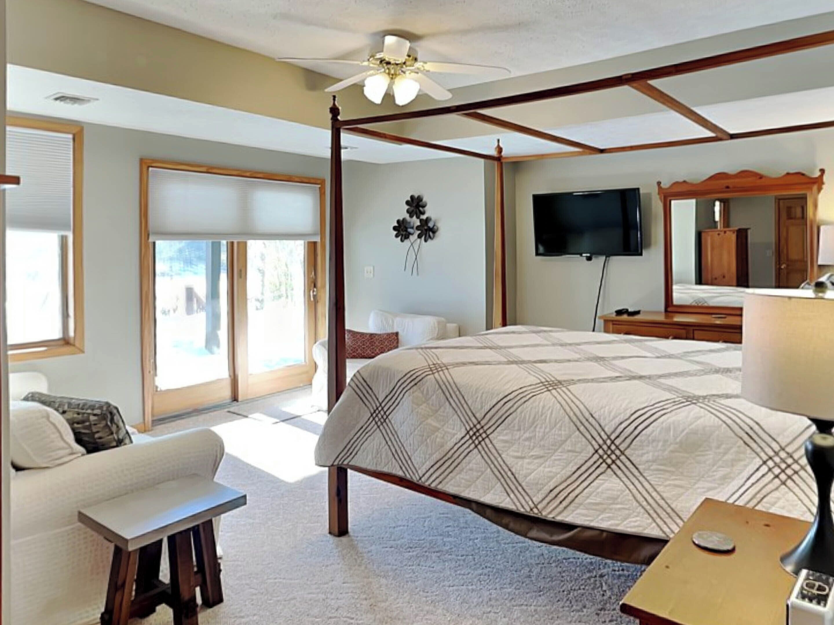 House (5 Bedrooms) | Property amenity