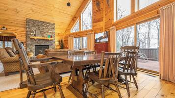 House (4 Bedrooms) | Property amenity