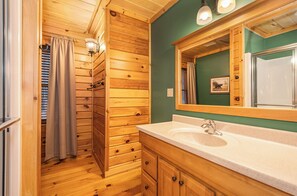 House (4 Bedrooms) | Property amenity