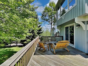 House (4 Bedrooms) | Property amenity - Main Street Retreat by Taylor Made Deep Creek (McHenry)