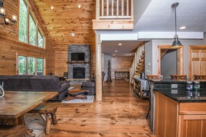 House (5 Bedrooms) | Property amenity - Maple Manor by Taylor Made Deep Creek (McHenry)