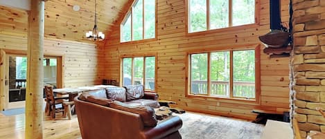 House (5 Bedrooms) | Property amenity