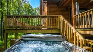 House (5 Bedrooms) | Property amenity