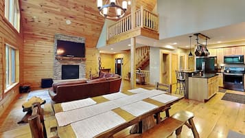 House (5 Bedrooms) | Property amenity