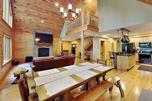 House (5 Bedrooms) | Property amenity