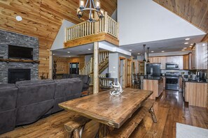 House (5 Bedrooms) | Property amenity