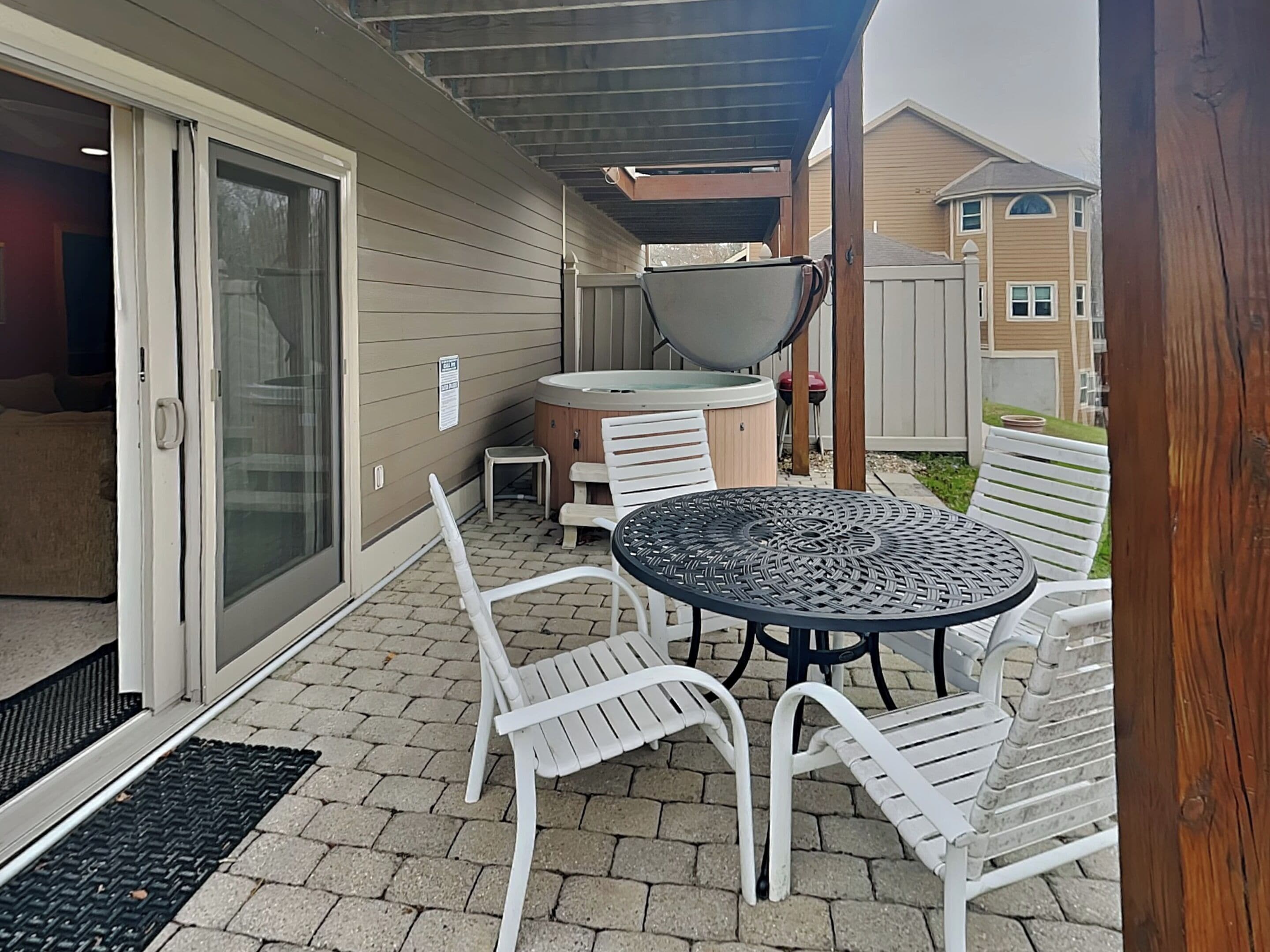 House (4 Bedrooms) | Property amenity