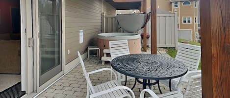 House (4 Bedrooms) | Property amenity