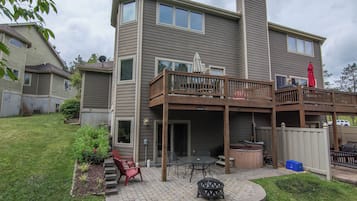 House (4 Bedrooms) | Property amenity