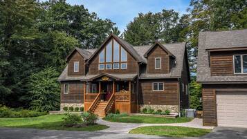 House (6 Bedrooms) | Property amenity