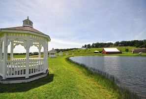 Property amenity - Midnight Dip by Taylor Made Deep Creek (Swanton)