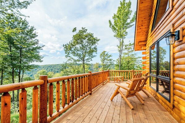 House (5 Bedrooms) | Property amenity