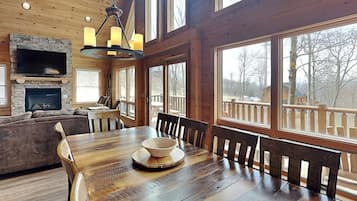 Casa (5 Bedrooms) | Servicio de la propiedad