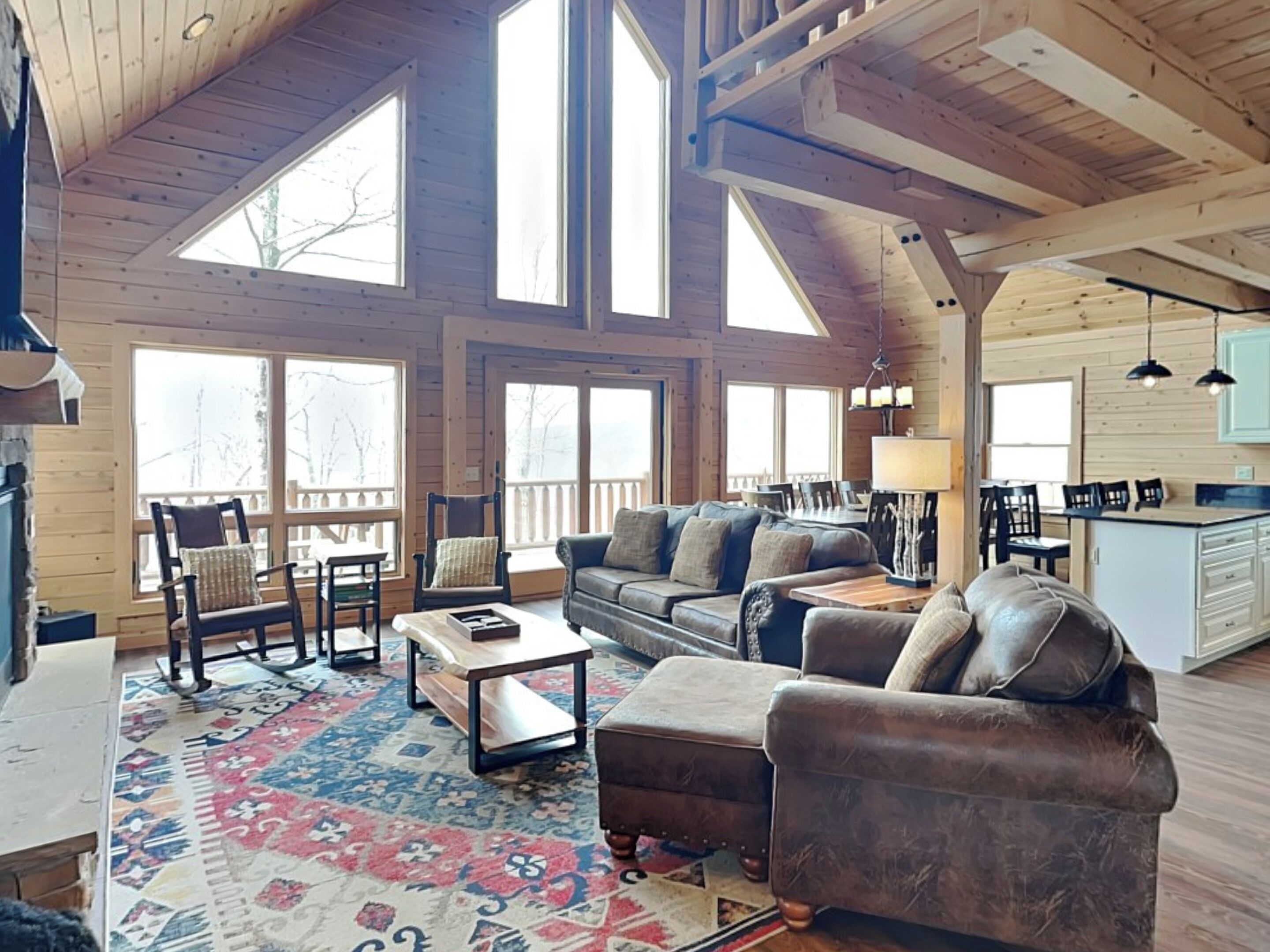 Nhà (5 Bedrooms) | Tiện nghi, dịch vụ nơi lưu trú