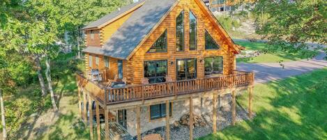 House (5 Bedrooms) | Exterior