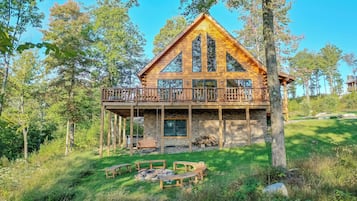 House (5 Bedrooms) | Property amenity