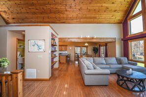 House (4 Bedrooms) | Property amenity