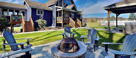 House (4 Bedrooms) | Front of property