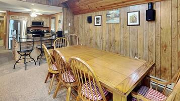 House (5 Bedrooms) | Property amenity