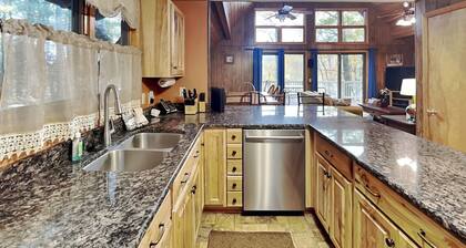 Mountain House by Taylor Made Deep Creek