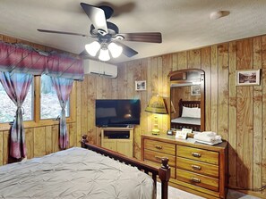 House (5 Bedrooms) | Property amenity - Mountain House by Taylor Made Deep Creek (Oakland)