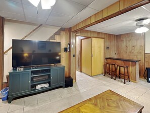 House (5 Bedrooms) | Property amenity