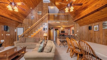 House (5 Bedrooms) | Property amenity