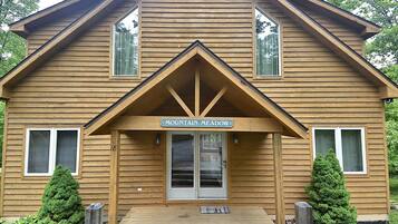 House (5 Bedrooms) | Property amenity