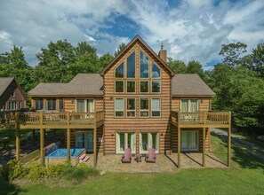 House (4 Bedrooms) | Front of property