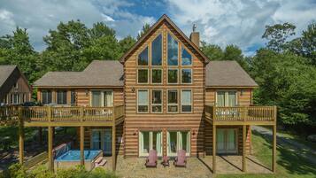 House (4 Bedrooms) | Front of property