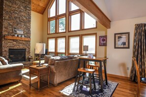 House (4 Bedrooms) | Property amenity