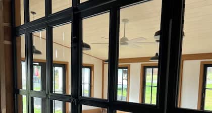 FRENCH WOODS FARMHOUSE | TimeOut NY's Pick | Hot tub | Pond | Dogs OK | NYC=2hr