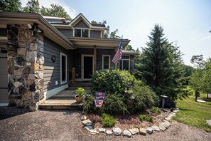 Studio (5 Bedrooms) | Property amenity - Mystic Memories by Taylor Made Deep Creek (Oakland)