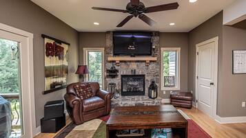 Studio (5 Bedrooms) | Property amenity